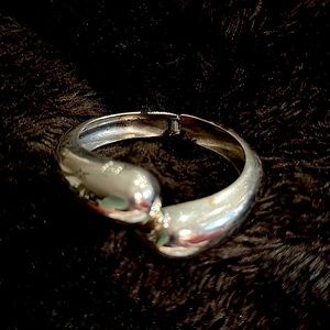 Gorgeous Silver Clamper Bracelet!